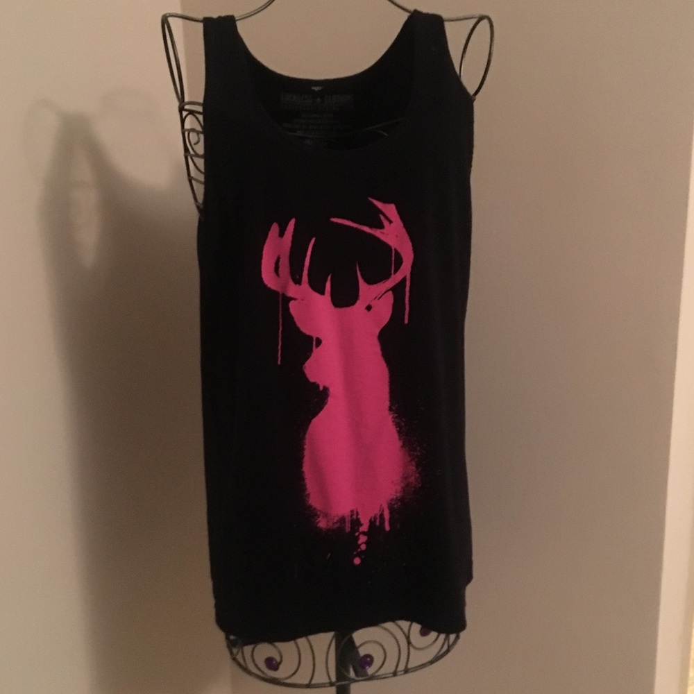 Buck paint splatter tank BOGO *see closet